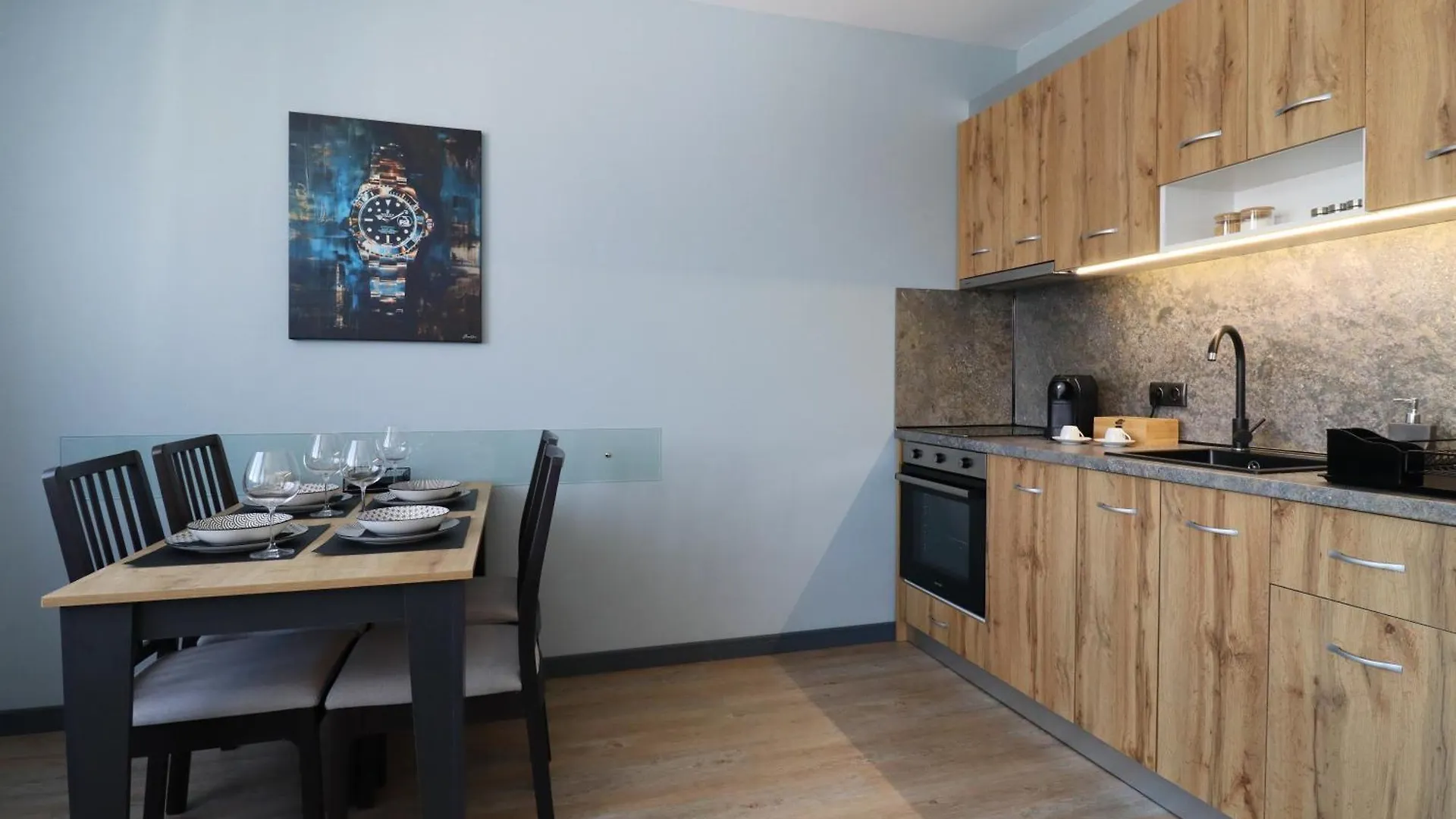 New Sofia Sunset 1Bdrm, Free Parking And Terraceアパートメント ブルガリア